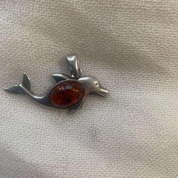 Genuine Amber and Silver Pendant - Picture 2 of 3